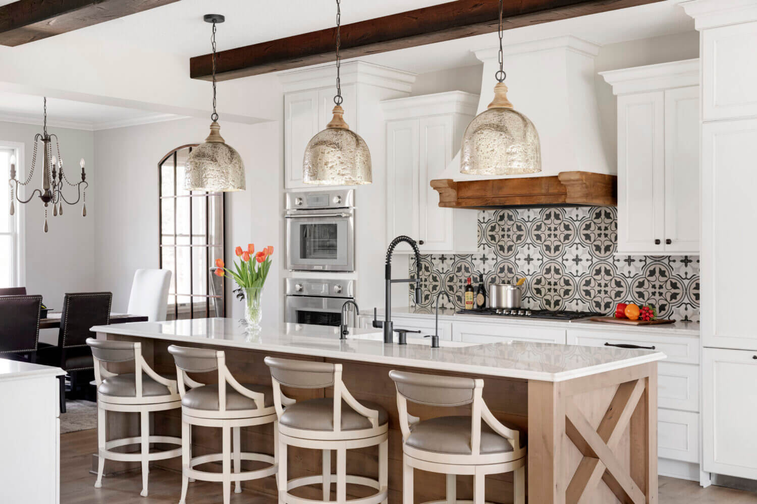 Master Modern Farmhouse Kitchen Decor With These Ideas - Décor Aid