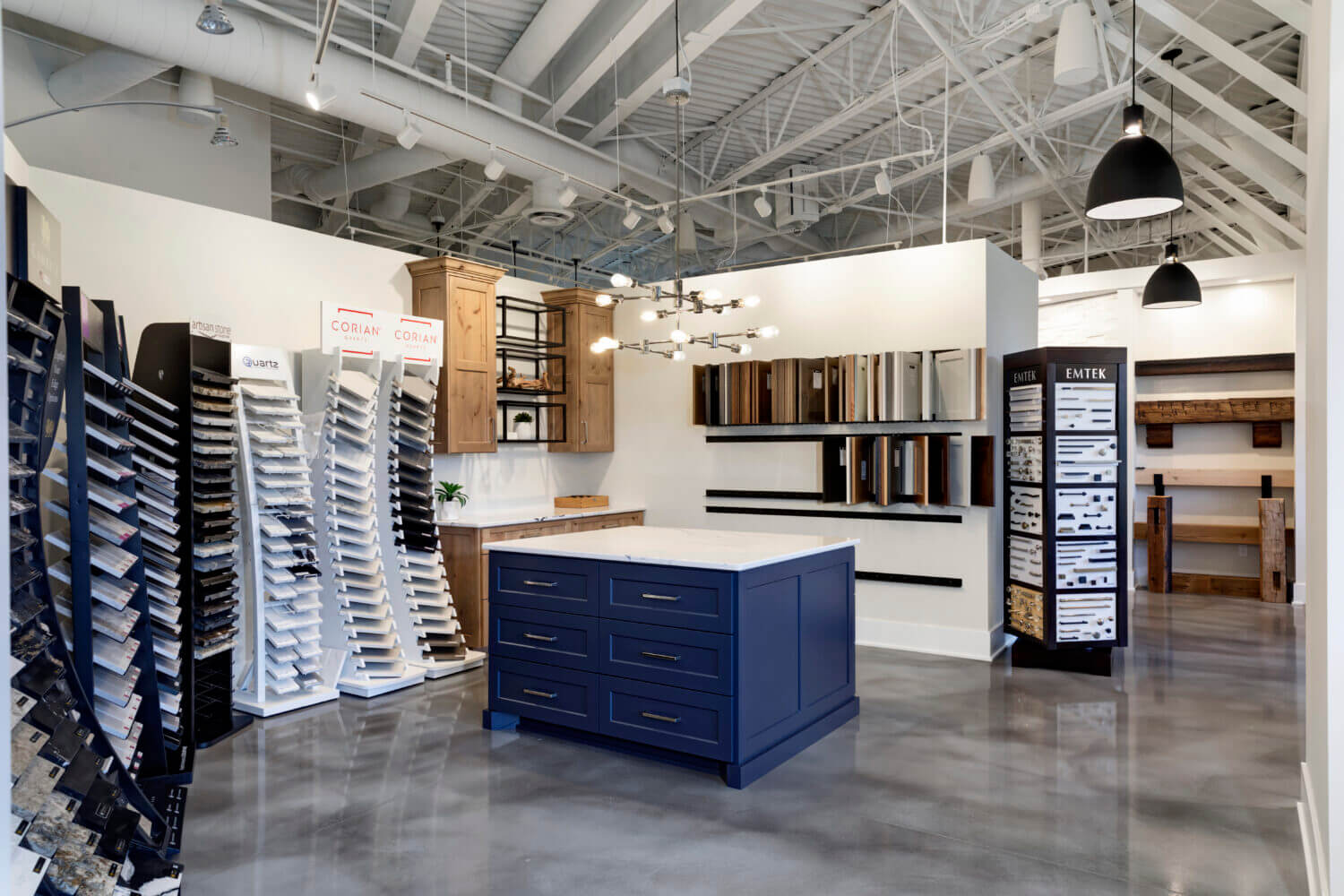 Ispiri: Design-Build Interior Designer Showroom in Woodbury